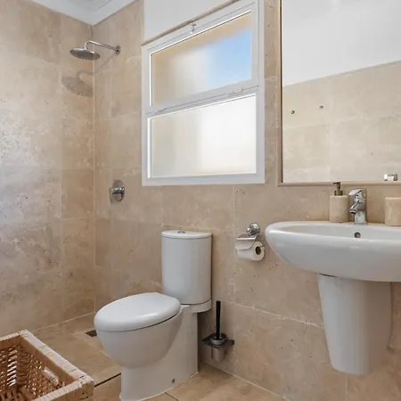 Apartment La Quinta Hills - Modern Andalusian-style With Rooftop Terrace *