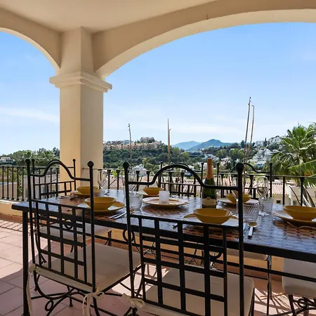 La Quinta Hills - Modern Andalusian-style With Rooftop Terrace *