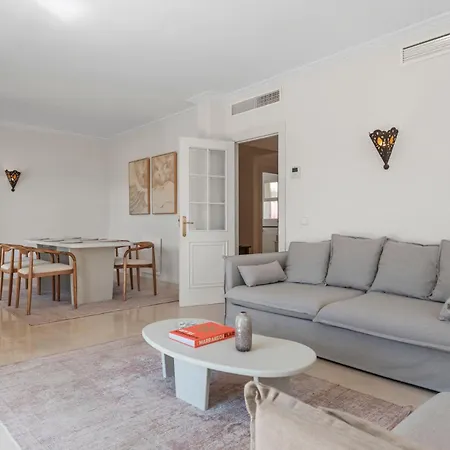 La Quinta Hills - Modern Andalusian-style With Rooftop Terrace Apartment *