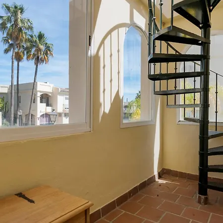 La Quinta Hills - Modern Andalusian-style With Rooftop Terrace Apartment *