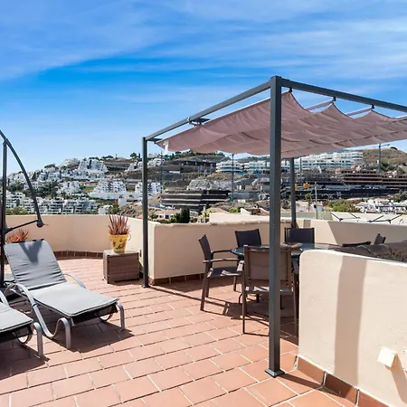 Apartment La Quinta Hills - Modern Andalusian-style With Rooftop Terrace