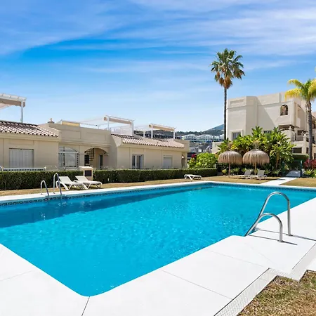 Apartment La Quinta Hills - Modern Andalusian-style With Rooftop Terrace Benahavis