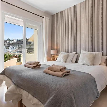 Apartment La Quinta Hills - Modern Andalusian-style With Rooftop Terrace Benahavis